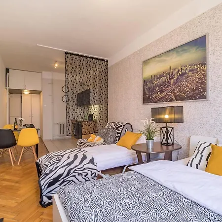 Апартаменти Olawska Studio By Rent Like